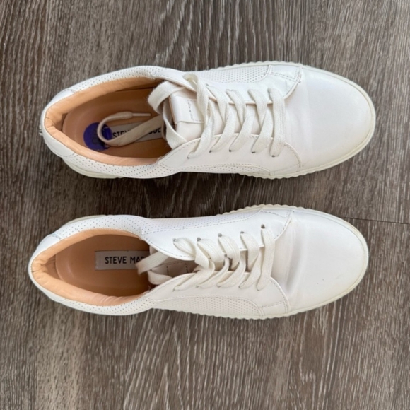 Steve Madden Toliver White Perforated Sneakers Sz. 8.5 - Picture 5 of 7